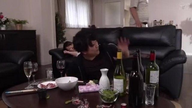 ネトラレーゼ 妻が宅飲み友達に寝取られた話し 藍川美夏