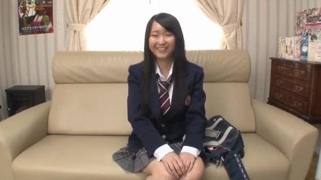 T- 卒業後そのままAVデビュー 歳 あいみ 初めての中出しでいきなり発されちゃいました。