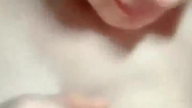 完美身材巨乳健身妹第三部.難得極品美乳又大又圓很是
