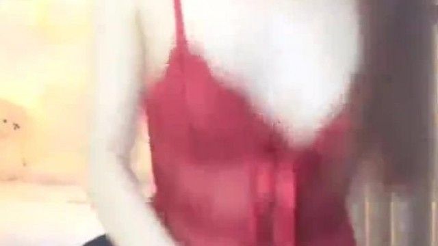 绿播女神高颜值主播下海第二弹性感红色情趣睡袍震旦插逼