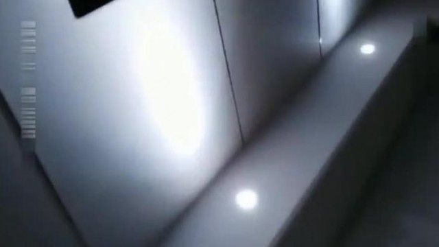 本物風俗嬢盗撮生中継 04 黒ストッキングとハイヒールの美少女