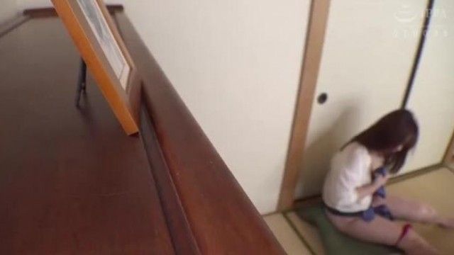 夫の面影を持つ息子と未亡人母 翔田千里