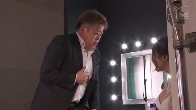 グラビアアイドル吉高寧々が完堕ちするまで犯●れ続ける8時間