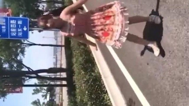 Popular loli house dance at station b