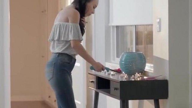 放荡青少年和她的继母一个幸运家伙