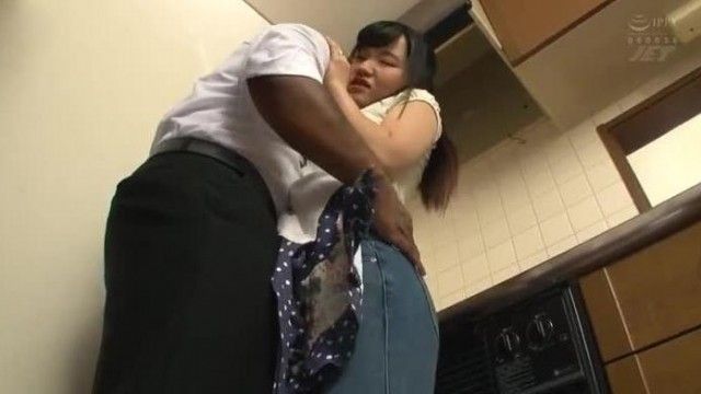 NGOD-097-CN 黑人弔唁NTR 被來弔唁黑人大肉棒幹翻的妻子 平手茜