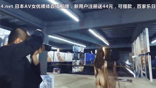 実物よりも美しい、インターネット有名人のヘビ少女、李安喜さんは、整形手術後に驚くほど美しくなりました。