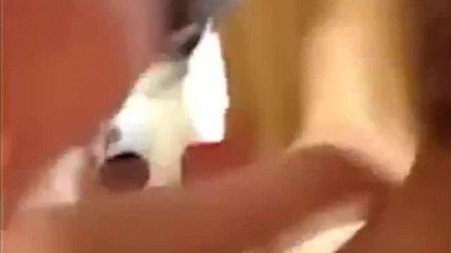 萌妹子女友同意啪啪秀被插得叫爸爸呻吟给力献给兄弟们