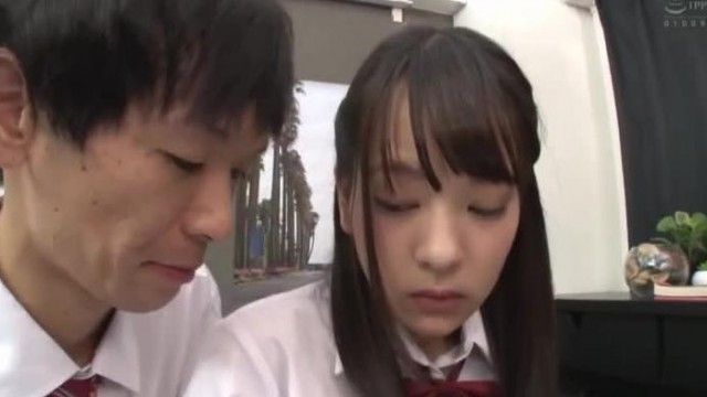 ボクをバカにして部屋を勝手に溜まり場にするムカつくカップルの彼氏を睡眠薬で眠らせて、彼女には媚薬を飲ませて、眠る彼氏の真横で彼女を『ぶっ飛び媚薬セックス』