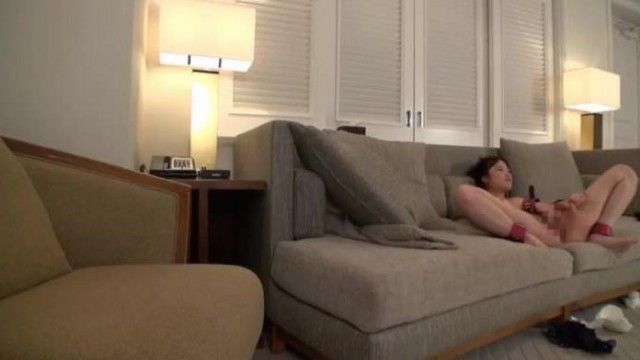 一整天充满爱意的女同拳头～宫崎绫拳头女同解禁～