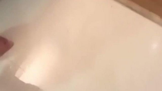 样子有点2逼的小混混骗了个没长几根毛的护校大胸妹酒店开