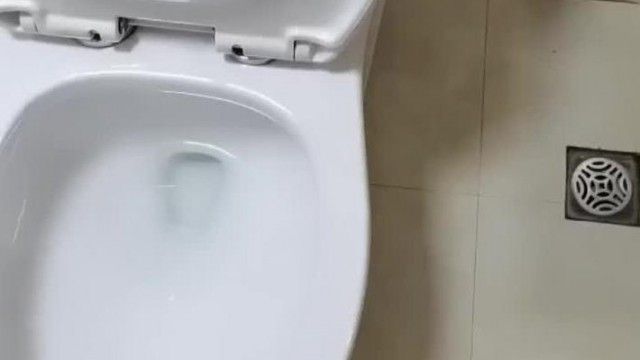 勾搭女经理