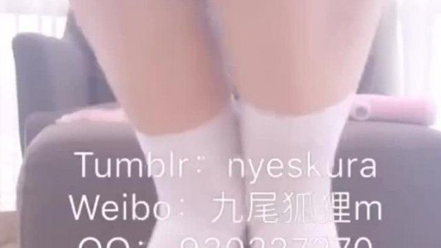 【学生女子シリーズ】体育の授業からこっそり帰宅した巨乳娘が超常振動で大興奮！