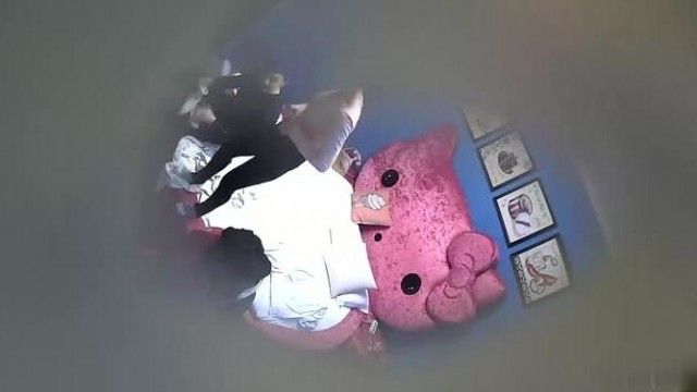 不懂得怜香惜玉 女大生被操到凄厉浪叫