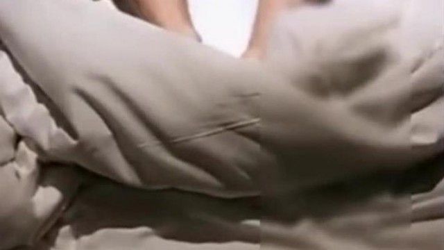 当直播主太爽啦！当老婆面前...他竟把「双胞胎小姨子」上了 虽然是姊妹完全不同!!