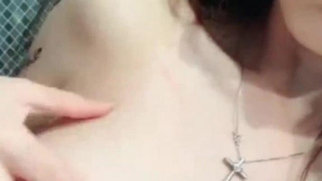 长的清纯漂亮的妹子自拍 鲍鲍都跟内裤颜色一样粉嫩