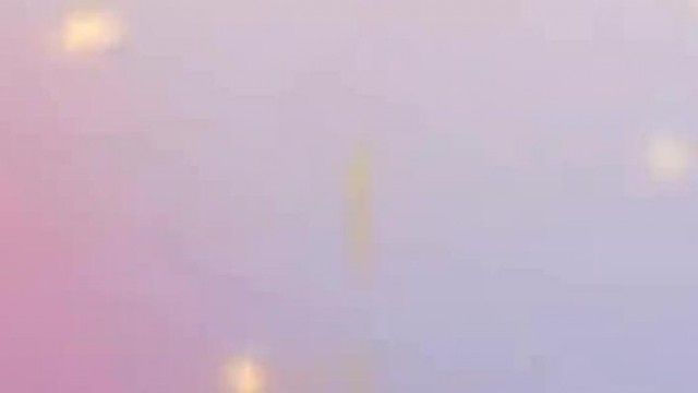 脫去性感睡裙露出翹起的大乳頭另人超酥麻!