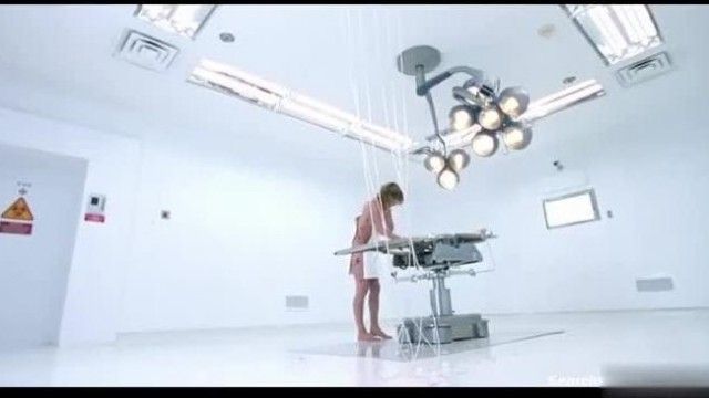 [Europe and the United States] Movie The Castle of Evil ~ Milla Joravitch's naked and comatose scene!!