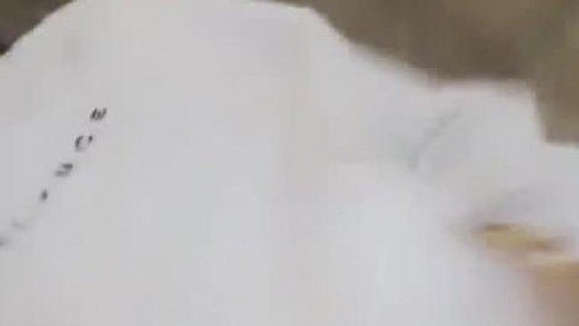 整形したばかりの妹がエロキャスターであることが隣の男にバレてしまいました～?お母さん、ここにいるよ!!?