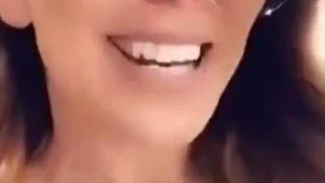 [Europe and the United States] Even when I go to the obstetrics and gynecology department, I have to live on Snapchat~ I open my acupuncture points for you to see~