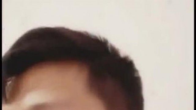 女友为了帮男友增加粉丝数~直接空中爱爱用肉体换抖内!!