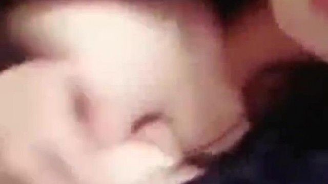 19歲少女的發展實力！白皙G奶乳晃超養眼！想要揉手還要夠大：想抓著對她拼命衝刺1