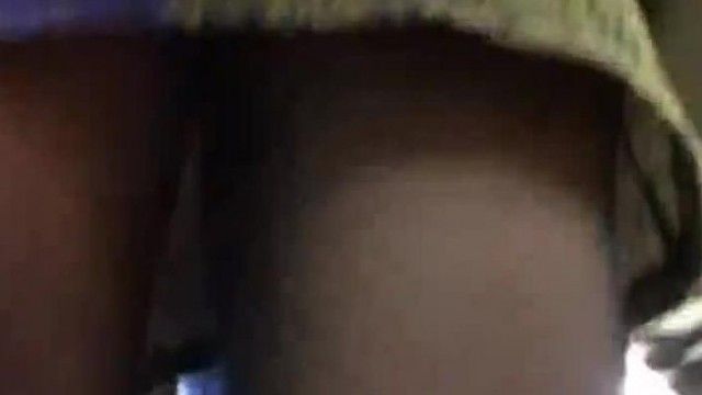 南韓地鐵尾隨抄底偷拍美腿短裙～50