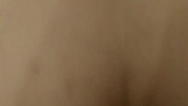 하루에 최소 1000위안을 버는 중국 동북지역의 한 미인은 성관계를 갖는 동안 고객에게 다음 직업을 물으러 연락하며 “오빠, 빨리 해주세요”라고 말했습니다.