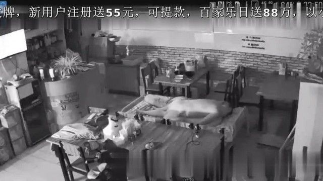 偷拍老板和老板娘餐台开搞