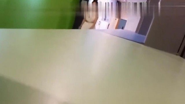 坐盜市最新流出GN牛人潛入公共場所偷拍精選近距離尿尿