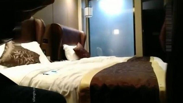 出会い系マスターとその友人は、ホテルで超高級美女2人と高額料金でハメました。グループセックスしたくなかったので、一緒にセックスするにはもっとお金を払わなければなりませんでした!!