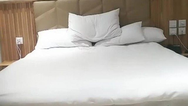 【東南アジア】ベトナム人の女の子を頼んでみました～顔も体型もこんなに綺麗だとは思いませんでした～しかも中国語も話せます!!