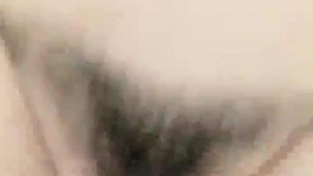 危险姐弟关係，当性慾来敲门~只好先让鸡巴爽！