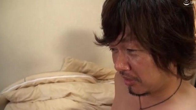 【第二卷】「我對不起你」 如果你老公不在的時候，你在家裡被一個陌生人勾引，你會去吸他的雞雞嗎？ 4小時