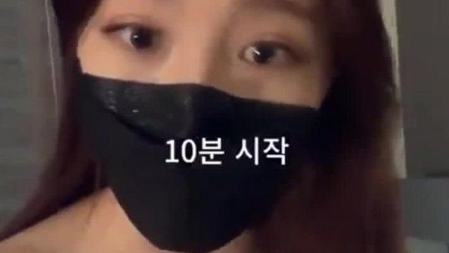 [韩国] 口罩正妹呼吁大家没四千万别出门~在家抖屁屁给爹爹们看~