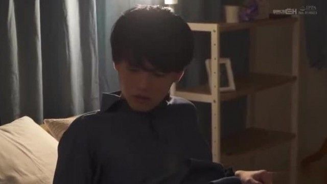 逆NTR（ネトラレ） 结婚を目前に控えた俺なのに…ビッチな同僚OLに骗され强●中出し
