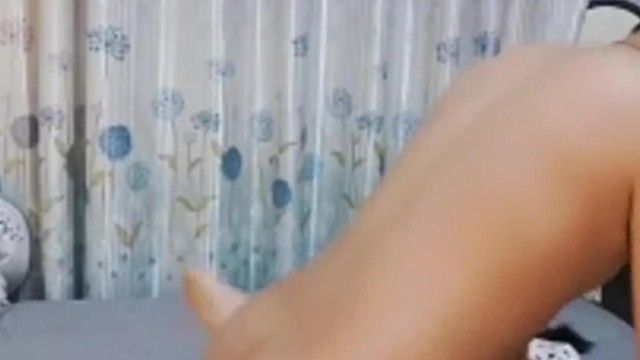 自拍福利两女一男双飞啪啪第二部 轮着口交大力抽插搞完一个再换另一个 很是诱惑喜欢不要错过