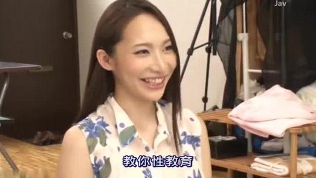 【中文】吉川麗18 E罩杯美體射精技術讓孩子們的生活爆炸！