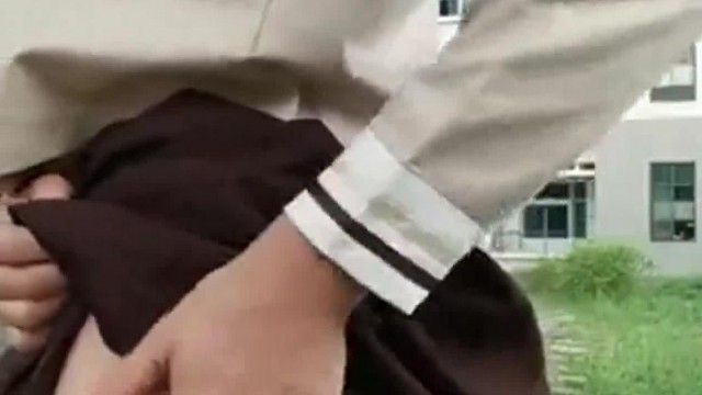 风流校园淫浪娘教室玩美乳浪穴宿舍楼下露出