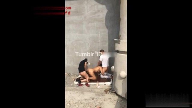 流出国内某大神博主把老婆绑在景区石洞让几个兄弟尝尝鲜
