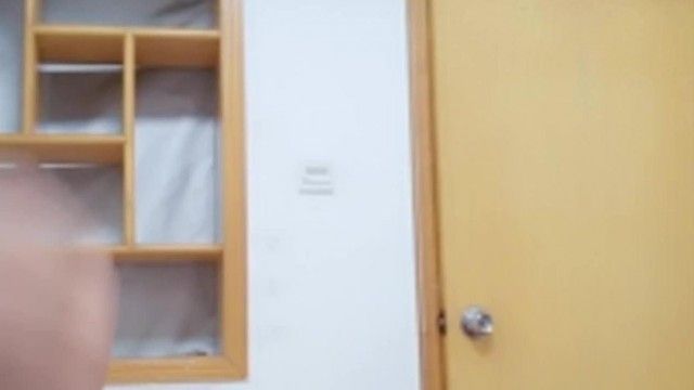 [中文主播外流]亞洲女主播視訊直播幫男友口交最後還口內射精比A片刺激