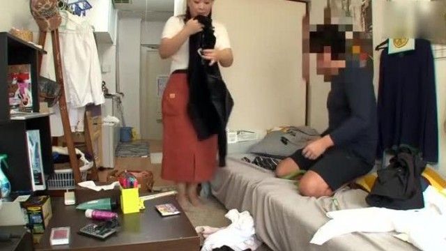 巷で噂の「おばさんレンタル」サービス44性格よし子な优しいおばさんの人柄につけ込んでどこまでやれるか试してみた结果…中出しセックスまでやらせてくれた！！