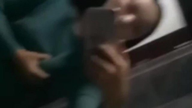 【中国アンカー流出】インターネット界最高のセレブ美女ジバンシィが3部構成で素晴らしい演技を披露：KTVの女子トイレで変質者に性的暴行＋お金持ちの若い女性が家の中でレイプ＋制服で先生を誘惑してSMプレイ