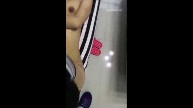 網紅美女劇情演繹家教老師補習時趁美女父母不在趁機佔便宜