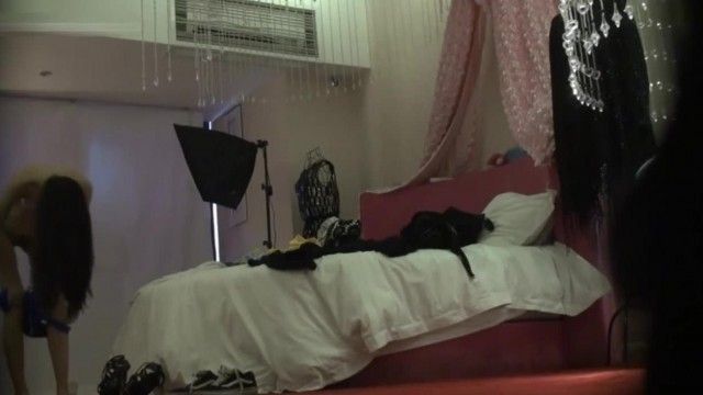 유명한 야간 연회 시리즈는 유출 된 적이 없습니다. 몸매가 아주 좋은 모델 Xiaozhen이 속옷 광고에서 촬영되었습니다.