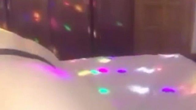 超美女神主播憨出骚姿弄首露脸诱惑秀