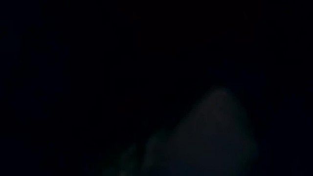 最も性欲のある女の子「魅惑の女王ヴィクセン」は、容姿が良いだけでなく勇敢でもあり、真夜中に屋外でセックスすることができます〜