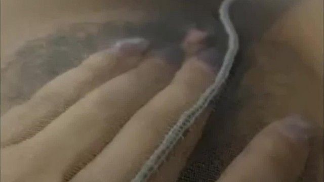 美大卒の色白巨乳若手モデルのオナニー動画が流出1～
