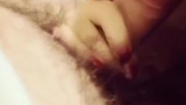美人鱼极品女神粉红兔子下海最新轰炸机福利 和兔粉啪啪自拍流出 美乳高颜值超诱惑(1)