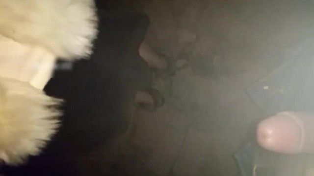 喜欢打野炮的年轻情侣～正妹好口技让男友频频喊爽！